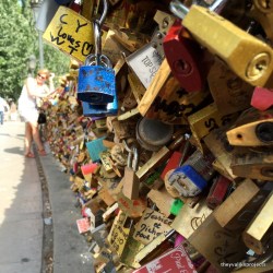 J’ai deux amour: mon pays et Paris